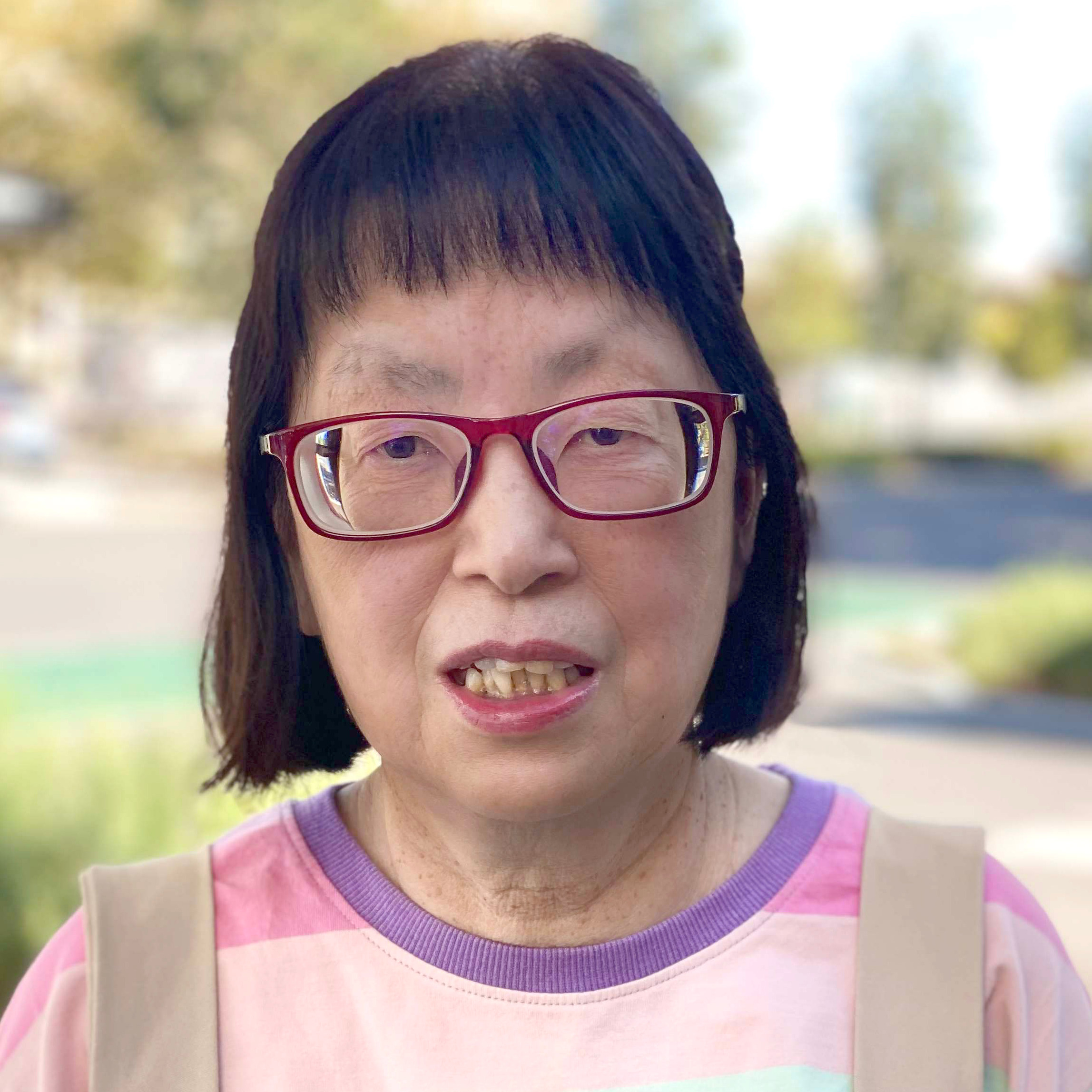 Chow, Nora